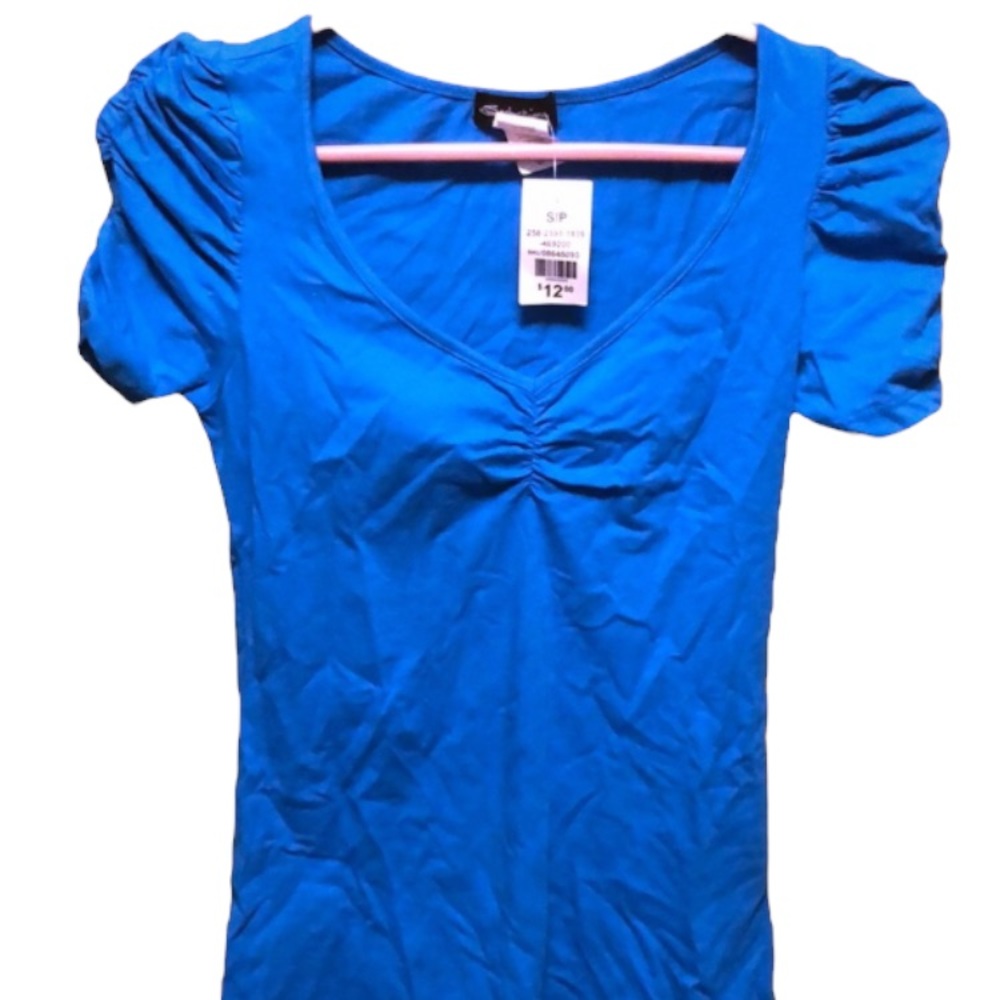 Gathered V-neck & Sleeve Top